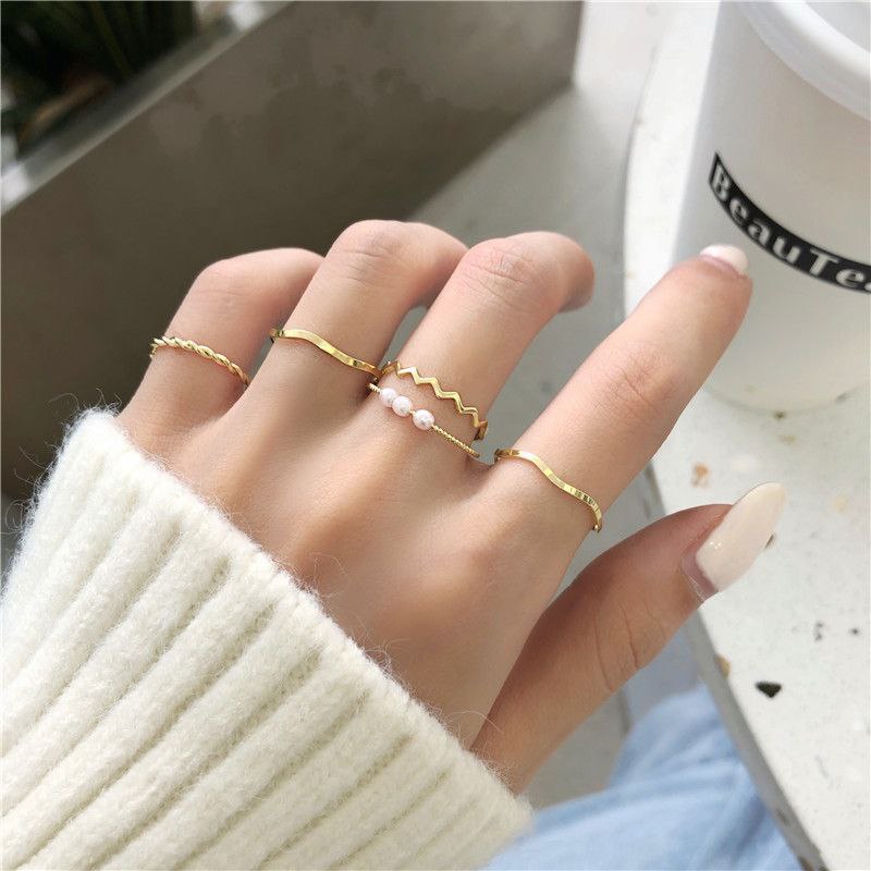 5 Tiny Gold knuckle Ring Set