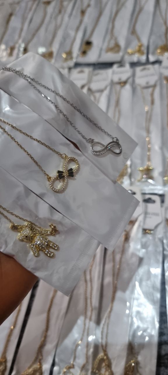 Simple And Classy Necklace (2500 each)