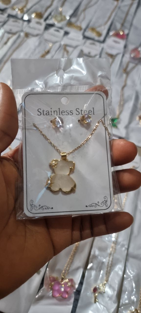 Gold Teddy Necklace Earring Set