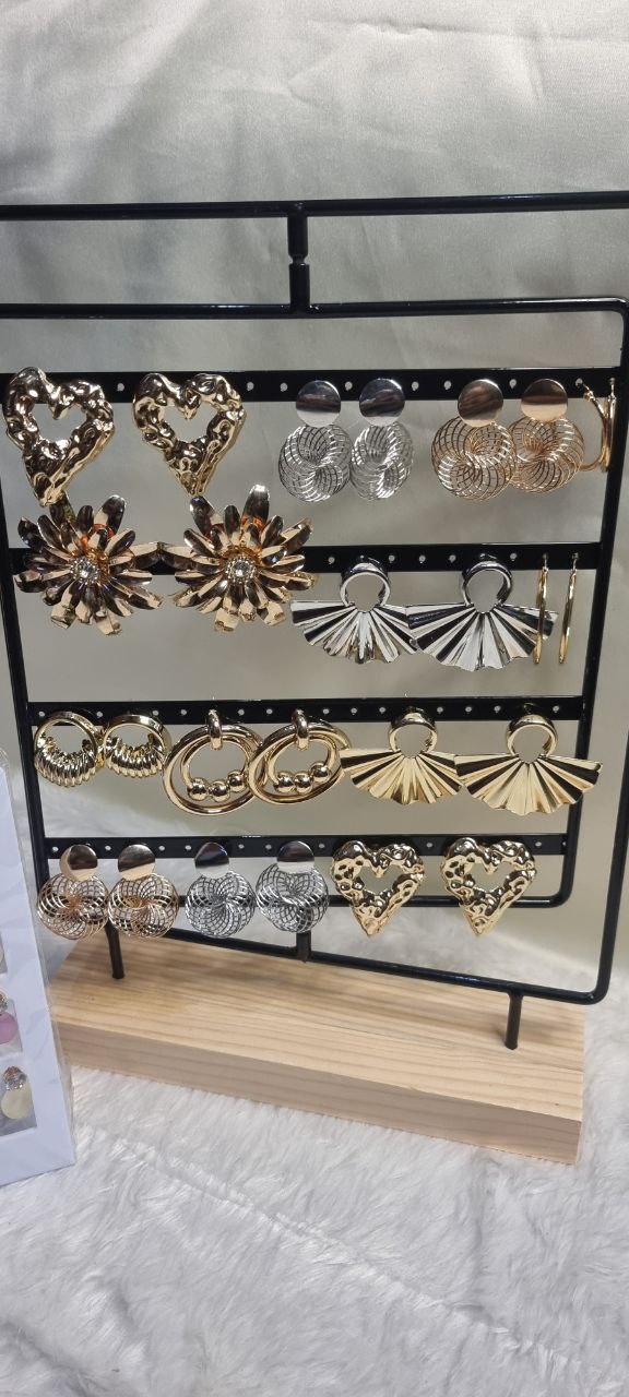 Stunning Silver And Gold Chunky Earrings (2500 each)