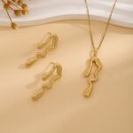 Non Tarnishing Gold Necklace Earring Set