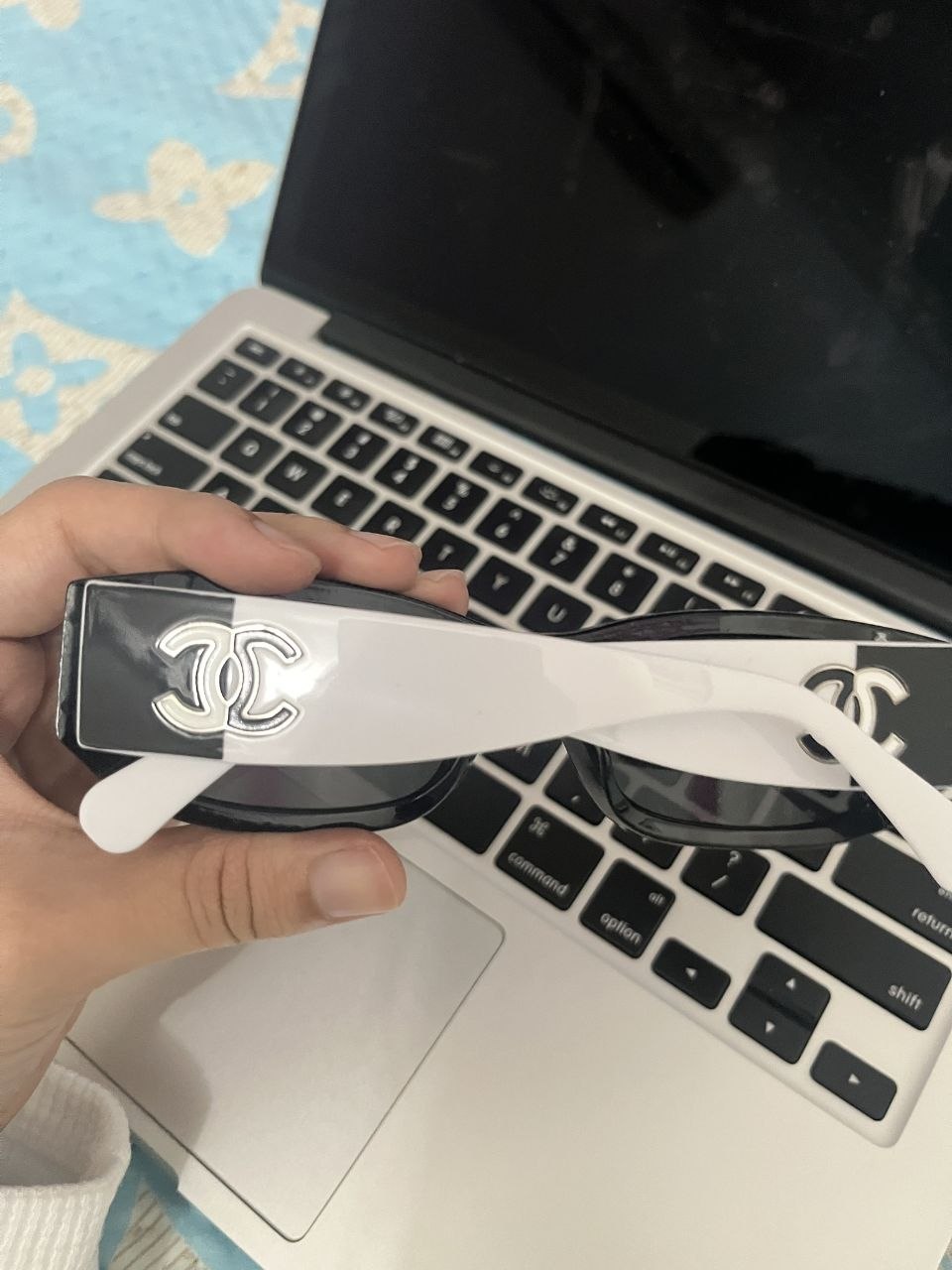 Chanel Black Sunglasses For Men and Women With Full Chanel Box - Image 3